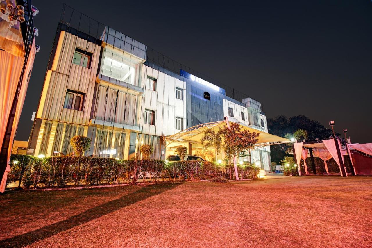 Townhouse Oak 46940 Hotel Vrindavan Sultānpur Exterior foto